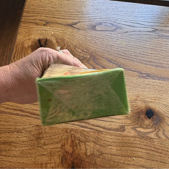 1 Vintage Christmas Taper-10 inch- white with green and red holly leaves & berry - Picture 9 of 9